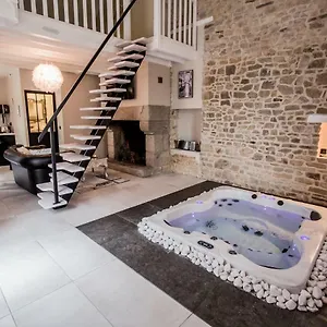 Hébergement de vacances Au Domaine Des Anges Avec Jacuzzi Privatif Dans La, Bain-de-Bretagne